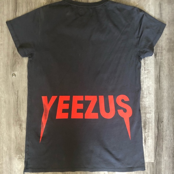 Other - Yeezy shirt!